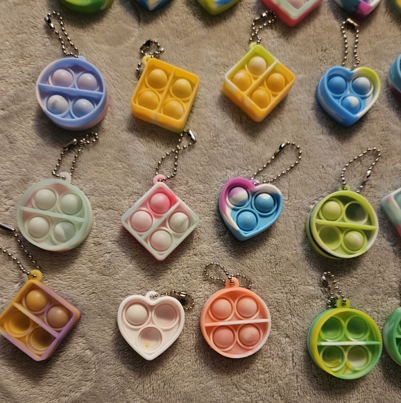 Fidget Keychains - Picture 3 of 3